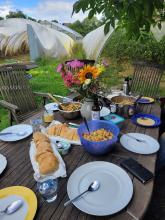 Der gedachte Mittagstisch.