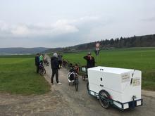 Kurze Pause nach dem Anstieg - aber hier sind wir erst auf dem Hinweg! Kurze Pause nach dem Anstieg - aber hier sind wir erst auf dem Hinweg!