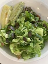 Ein Teller mit der Vorspeise.